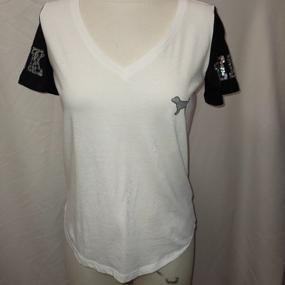 PINK logo dog BLING tee size xs though runs big! NWT limited